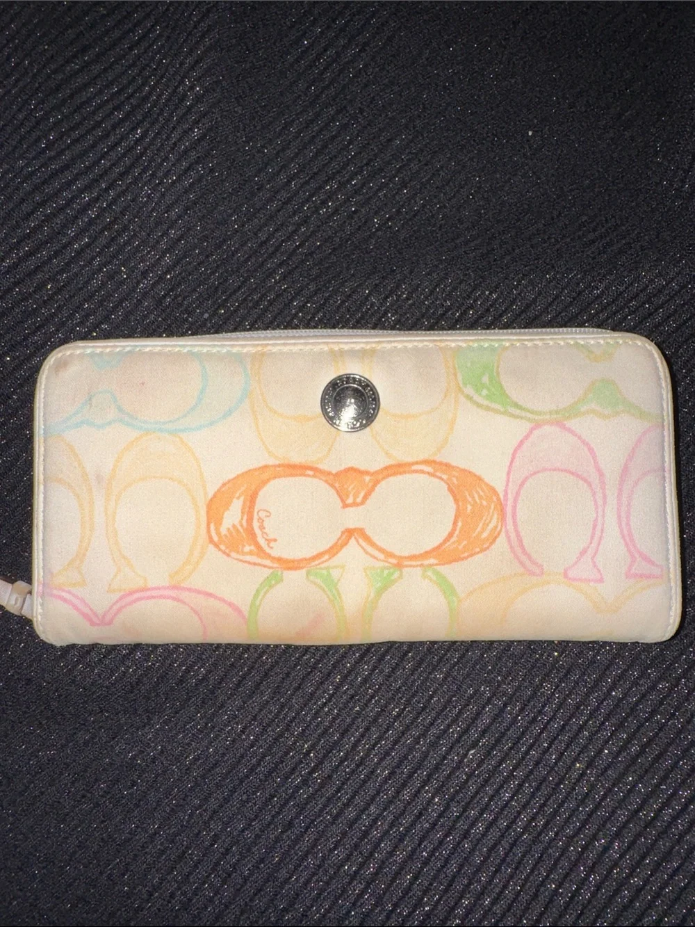 Coach Hamptons y2k vintage pastel scribble pattern zip around wallet